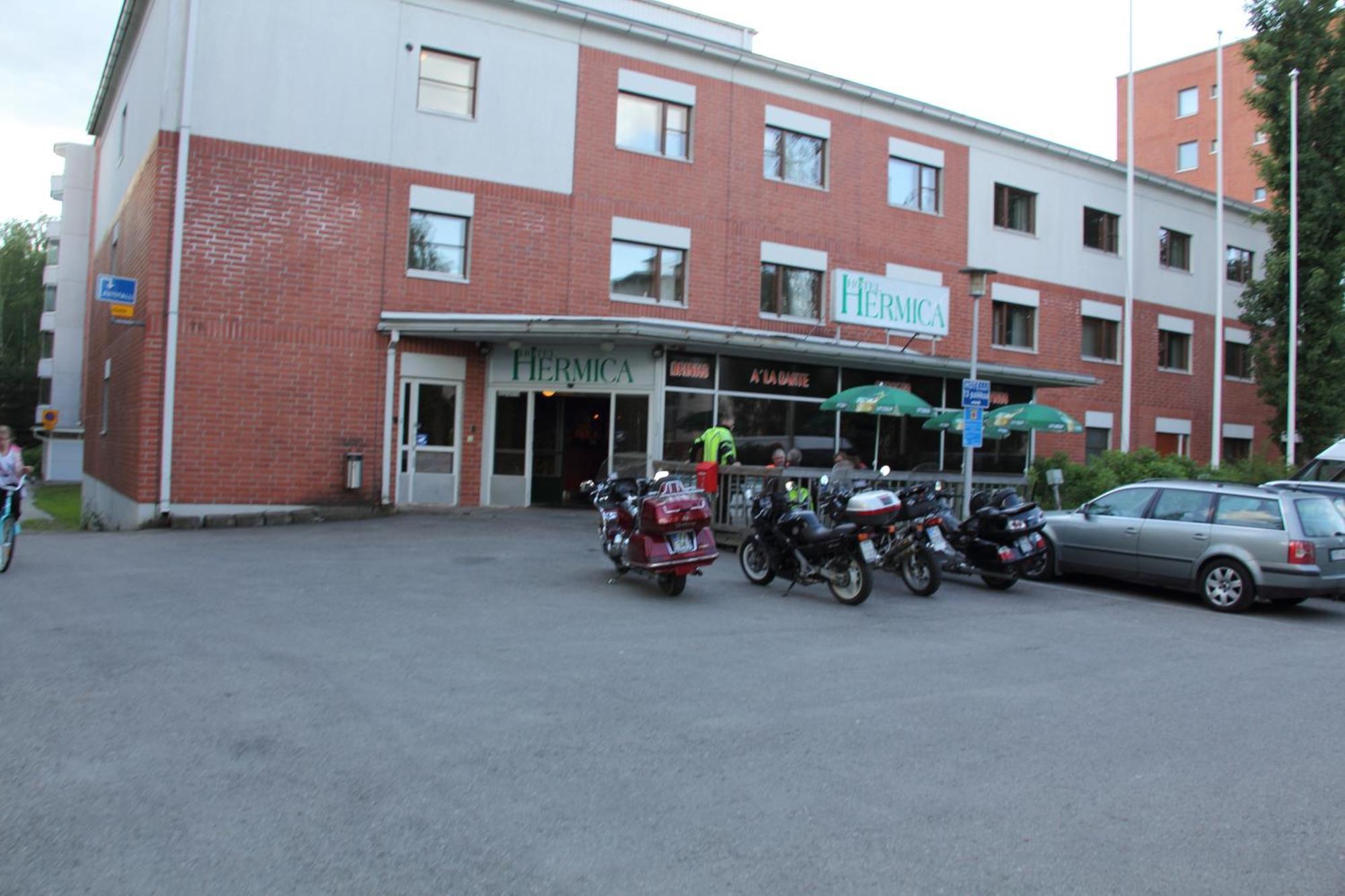 Hotel Hermica Tampere Kültér fotó
