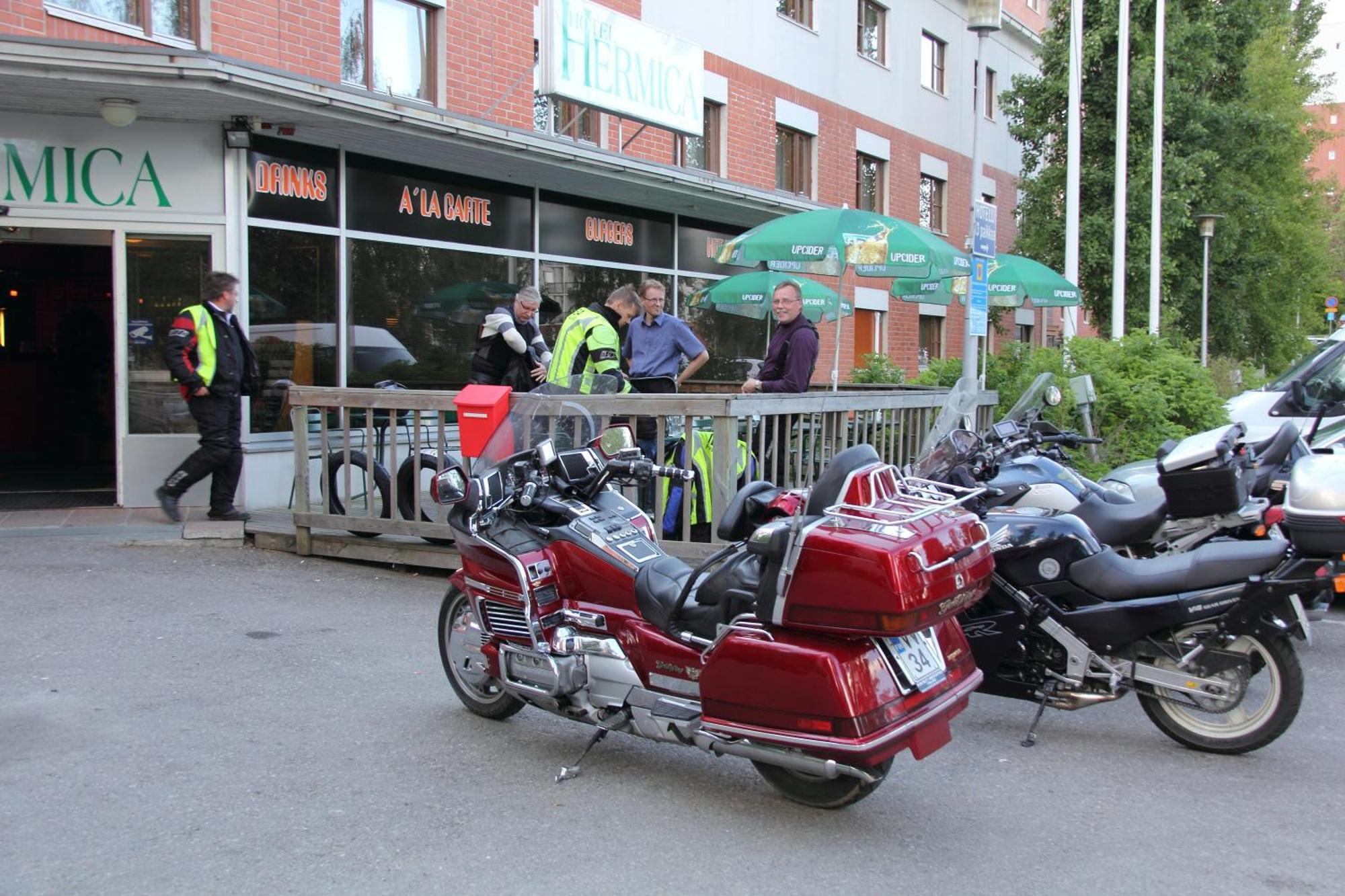 Hotel Hermica Tampere Kültér fotó