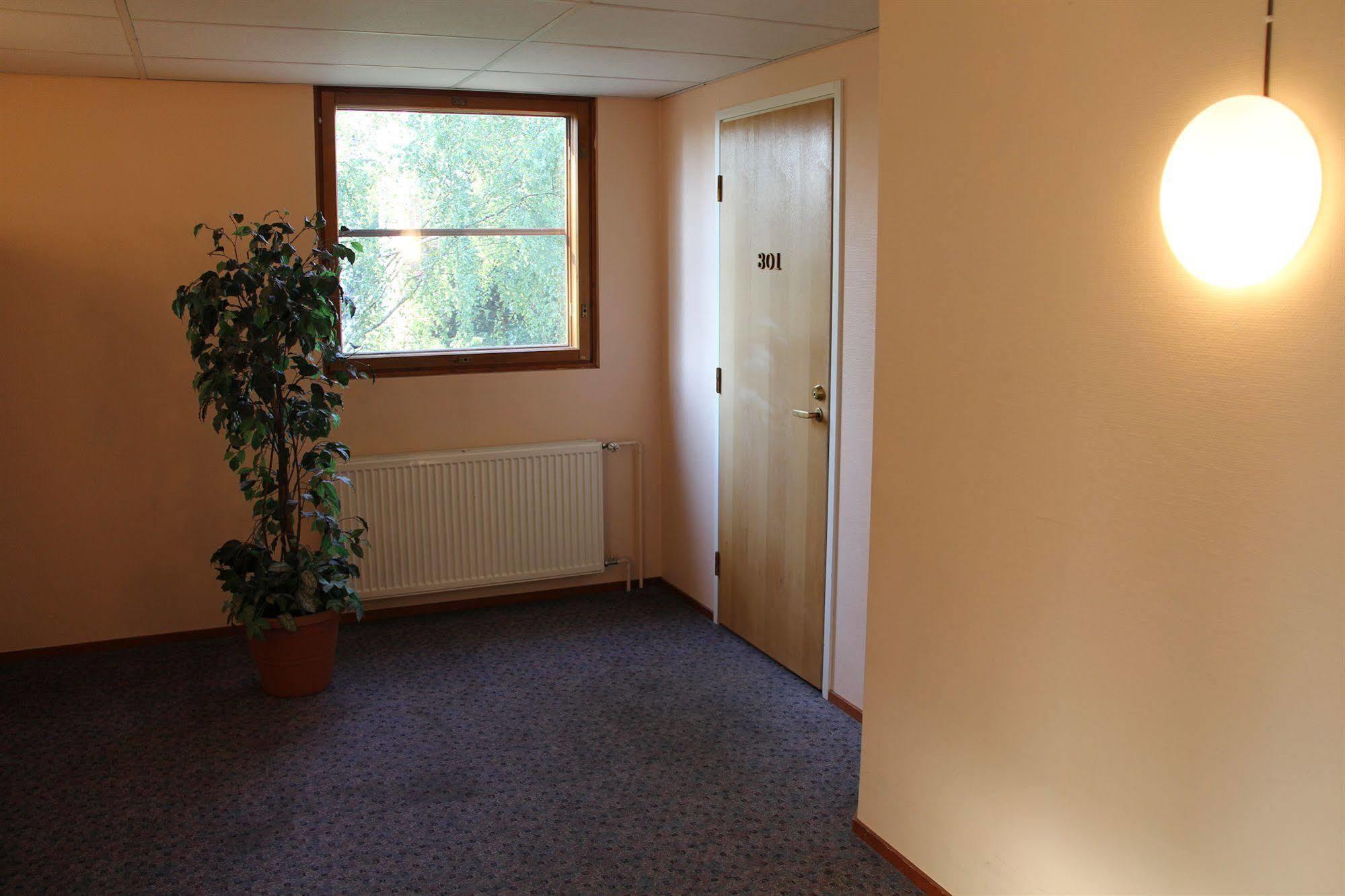 Hotel Hermica Tampere Kültér fotó